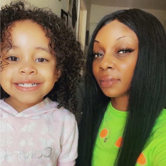 Meet your Posher, Alexis - Picture 4 of 12